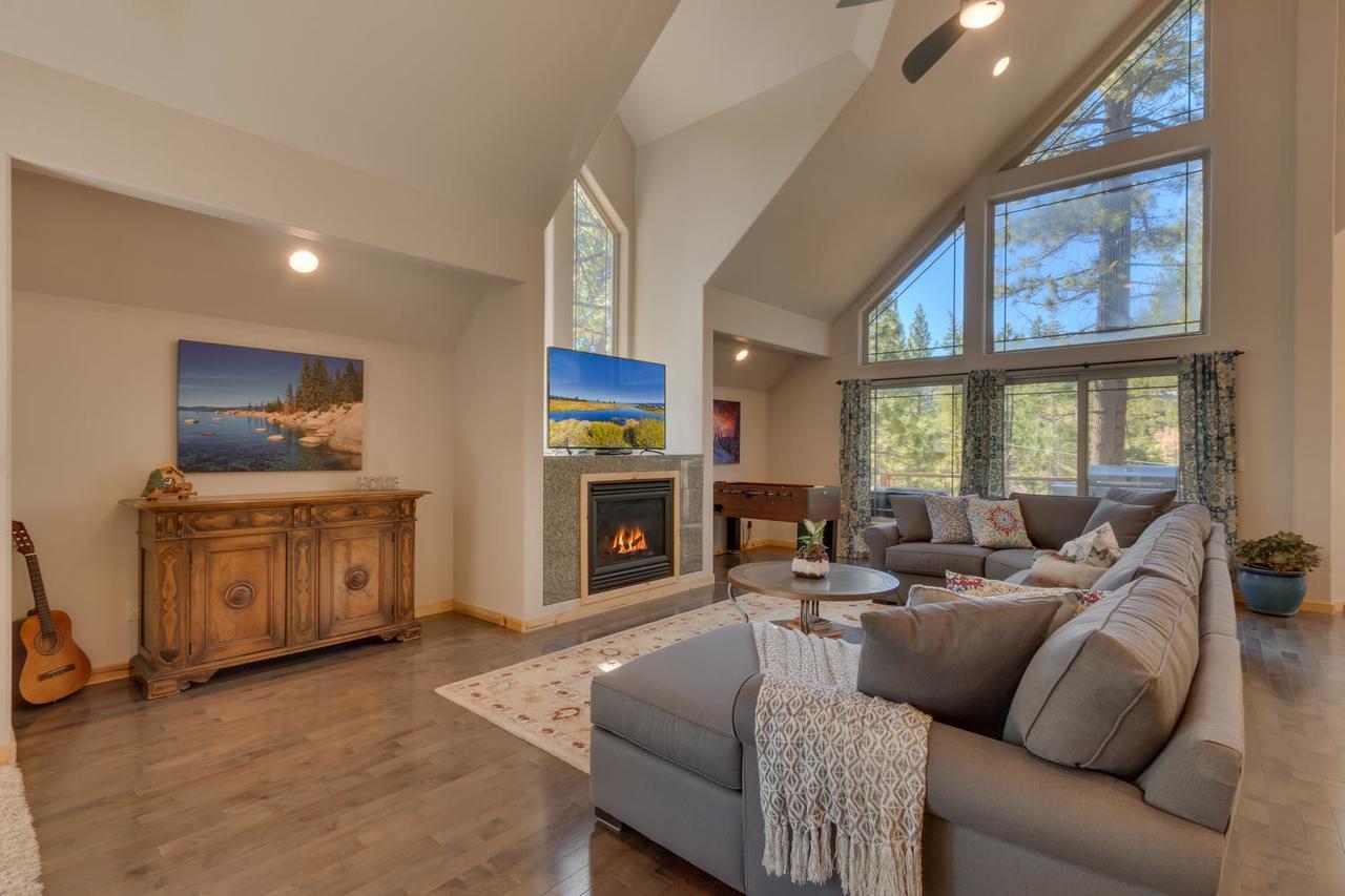 Sugar Pine Lodge - Four Bedroom Home South Lake Tahoe Exteriör bild