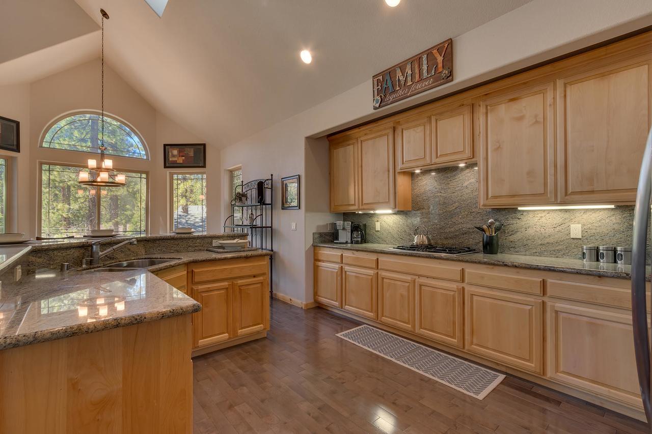 Sugar Pine Lodge - Four Bedroom Home South Lake Tahoe Exteriör bild