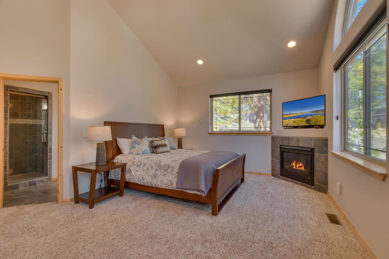 Sugar Pine Lodge - Four Bedroom Home South Lake Tahoe Exteriör bild